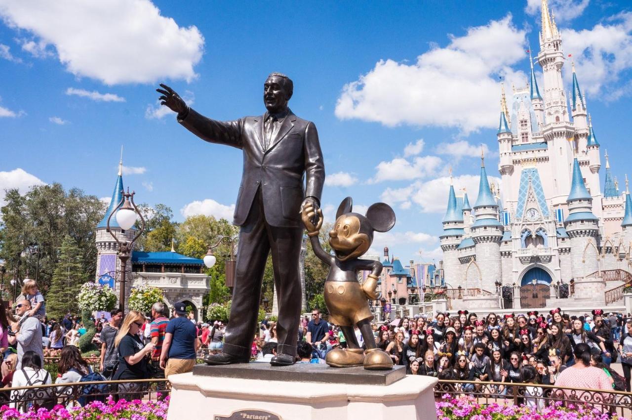 Love N Chic 3 Studios Disneyland 5 Min Шеси Экстерьер фото